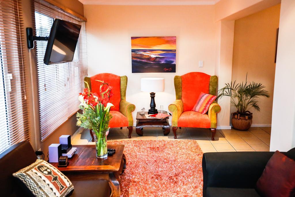 Secret Garden Guesthouse Bloubergstrand Kamer foto