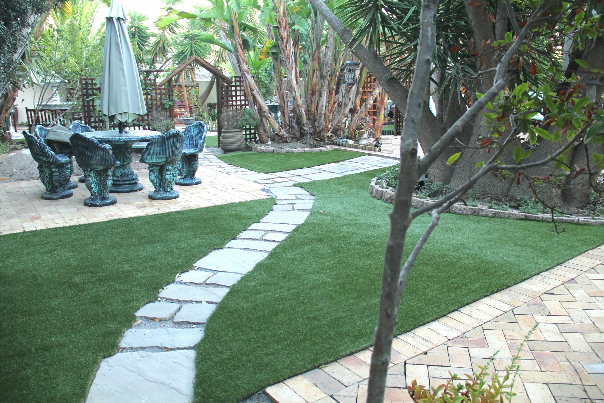 Secret Garden Guesthouse Bloubergstrand Buitenkant foto